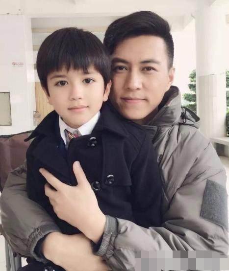 勒东私下生活照,镜头下的真实与温馨