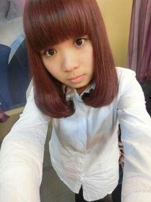 演员黄秀玲,光影交织下的璀璨星途