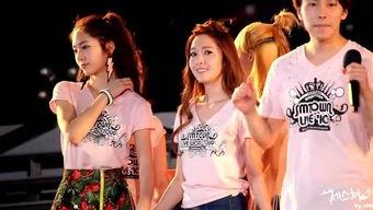 郑氏姐妹家庭背景,出身名门，共筑辉煌